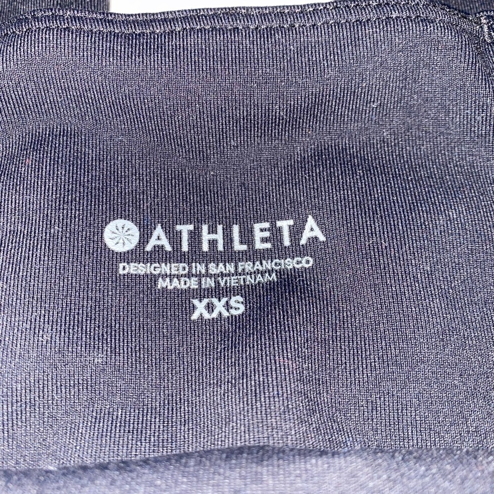 Athleta pocket leggings